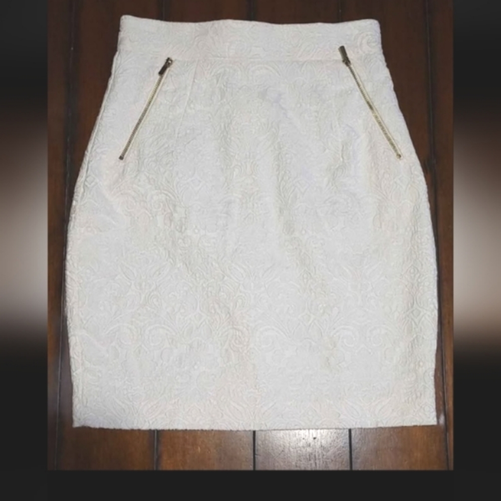 H&M Ivory Skirt